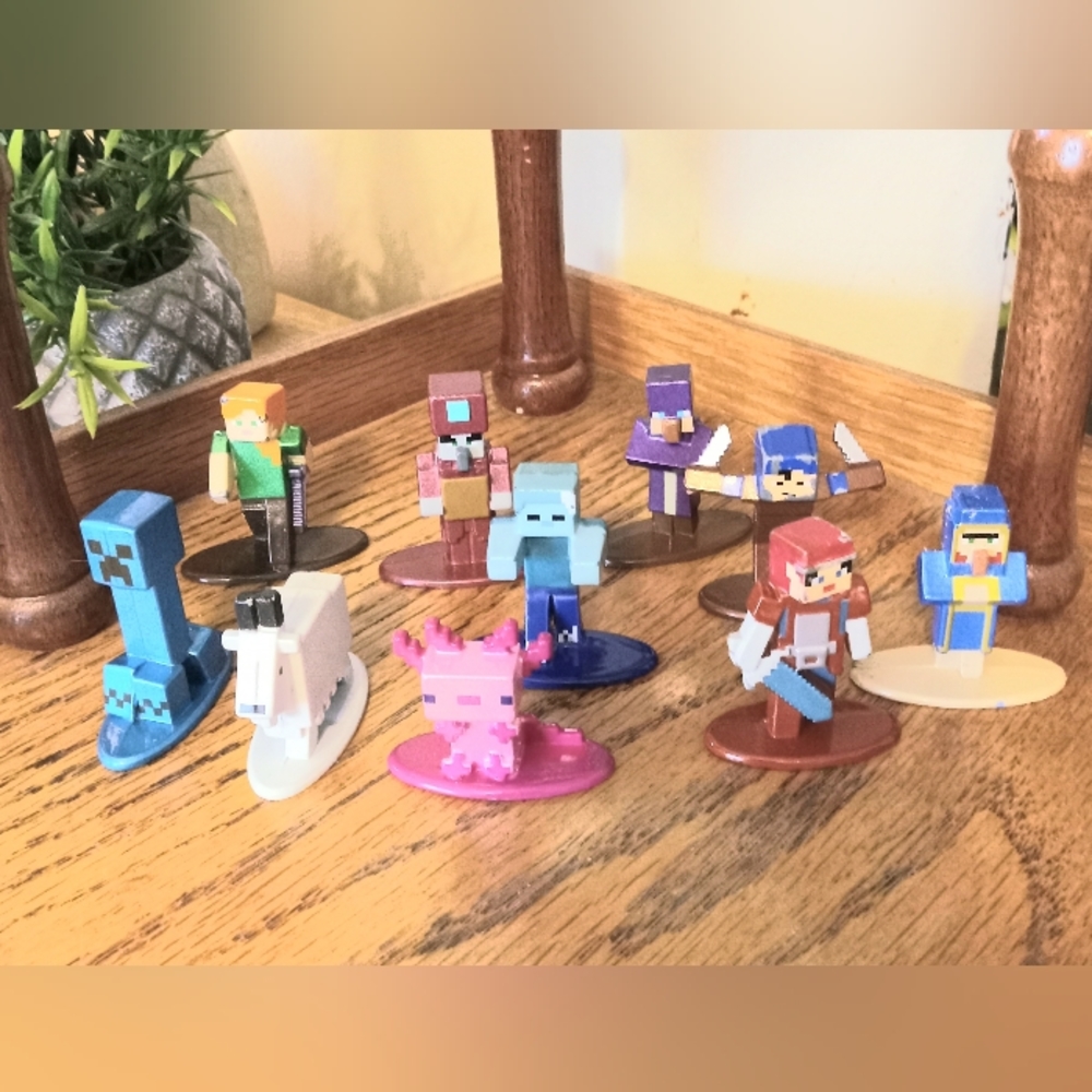 Minecraft Small Metal Characters 10 in Total.